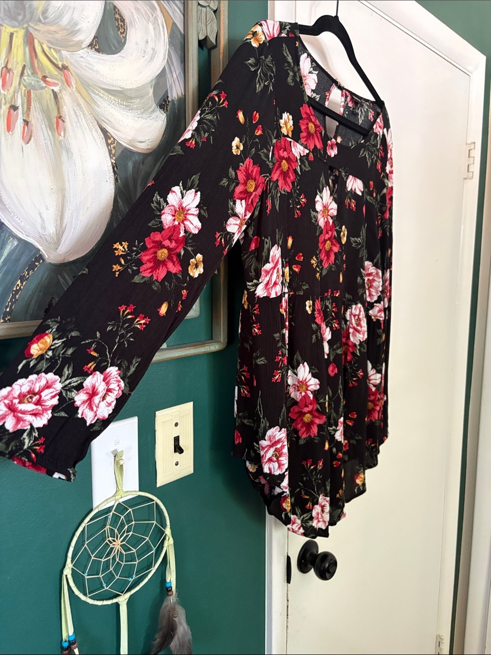 Woven Heart Black Floral Long-Sleeve Swing Top - Picture 2 of 4